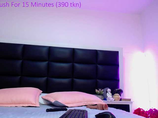 Live sex webcam photo for magidaylogan #272817746