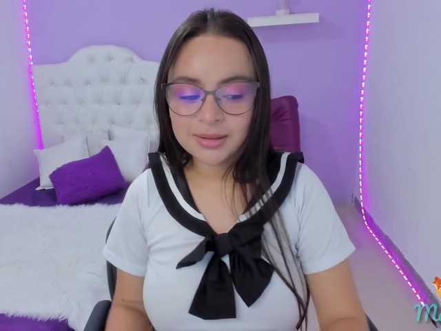 Live sex webcam photo for maia-fox1 #273600010