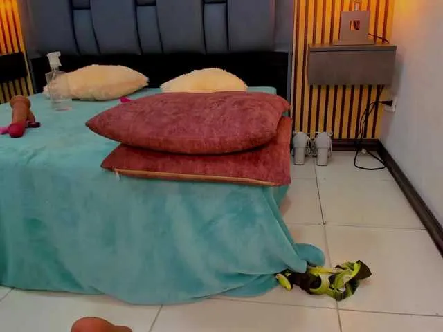 Live sex webcam photo for maiacharris #291047022