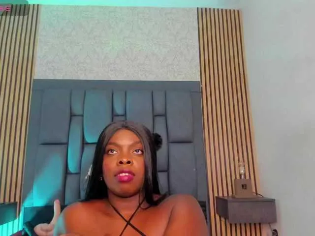 Live sex webcam photo for maiacharris #291638136