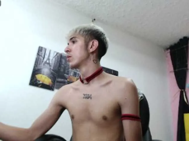 Live sex webcam photo for maicol-baker #276713080