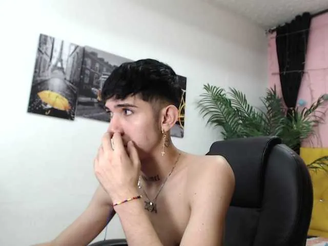 Live sex webcam photo for maicol-baker #277043118