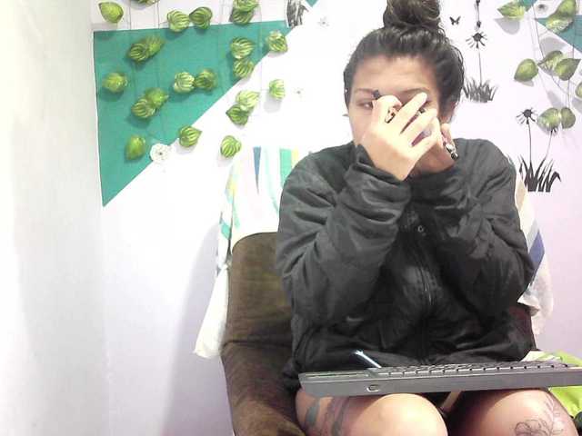 Live sex webcam photo for maicol-dani #276303839