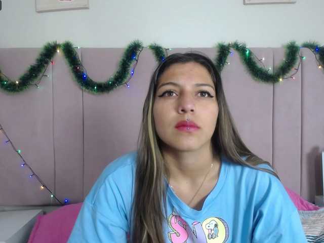 Live sex webcam photo for maicol-dani #276947202