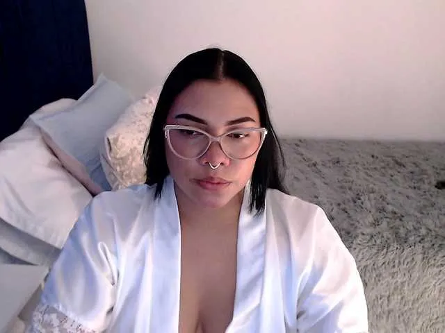Live sex webcam photo for maidebram #293208813