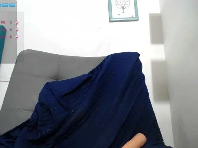 Live sex webcam photo for mairamilf #272457225