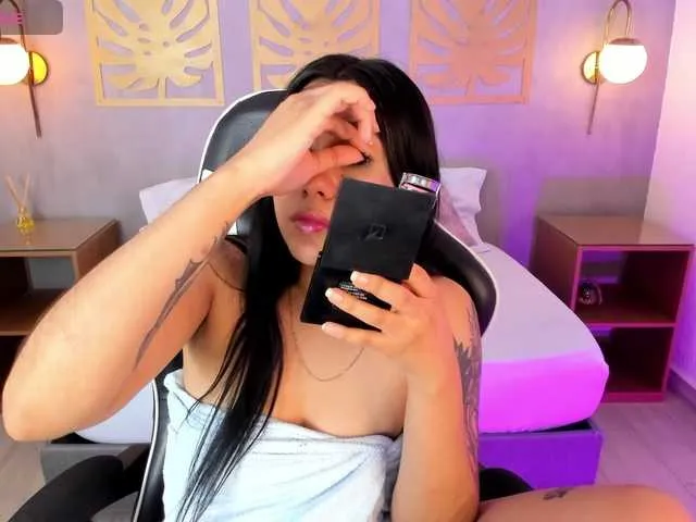Live sex webcam photo for majo-rose #291497898