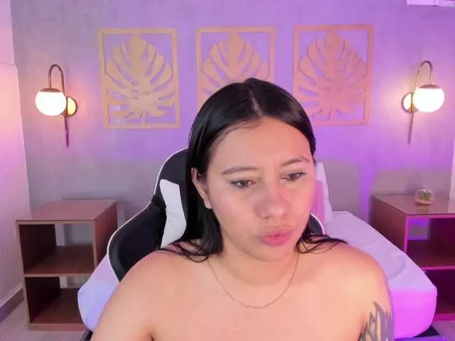 Live sex webcam photo for majo-rose #291665932