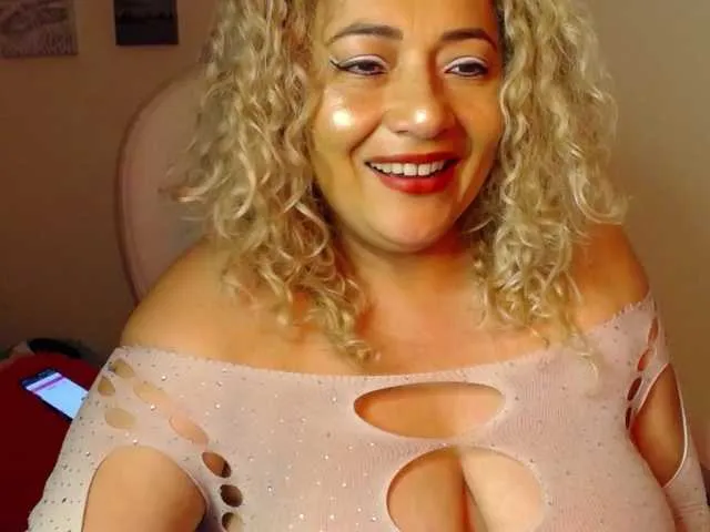 Live sex webcam photo for majobarraza #291275455