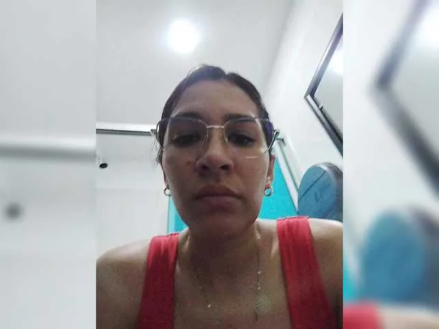Live sex webcam photo for maky-davis #291617192