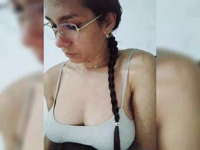 Live sex webcam photo for maky-davis #291630288