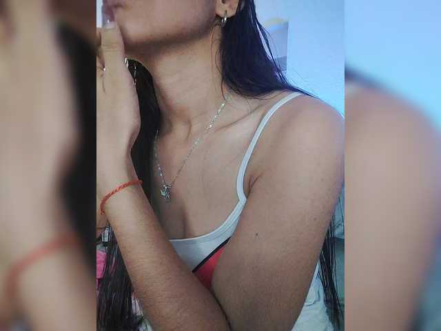 Live sex webcam photo for maky-davis #292126430