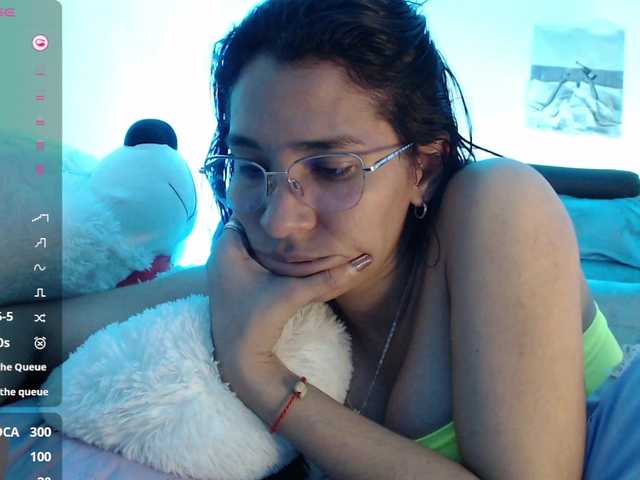 Live sex webcam photo for maky-davis #292142514