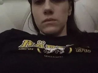 Live sex webcam photo for malaya1234980 #151651206