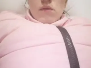 Live sex webcam photo for malaya1234980 #233139862