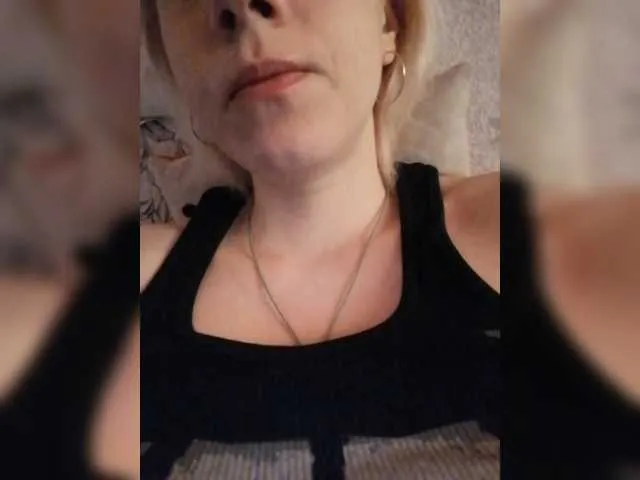 Live sex webcam photo for malaya1234980 #272477533