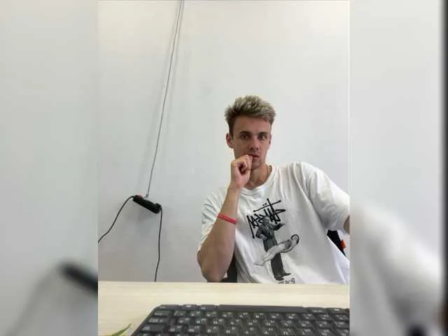 Live sex webcam photo for maleficeqq #275552135