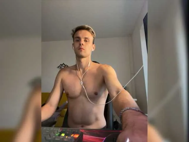 Live sex webcam photo for maleficeqq #275569622