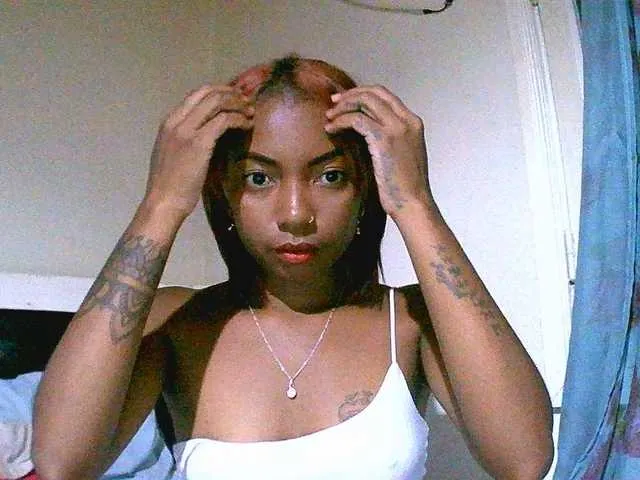 Live sex webcam photo for maliah #290828891