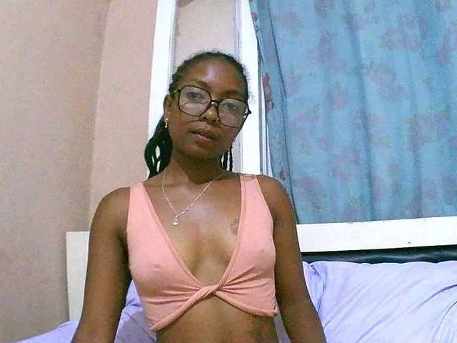 Live sex webcam photo for maliah #292679877