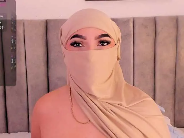 Live sex webcam photo for malih- #290155781