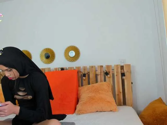 Live sex webcam photo for malih-i #277876312