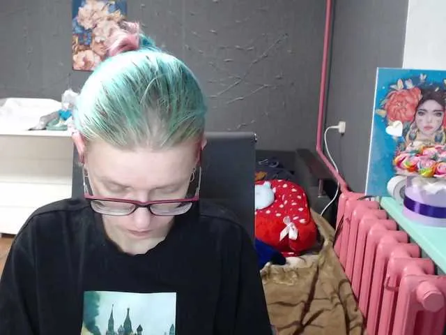 Live sex webcam photo for malvinella #292038239