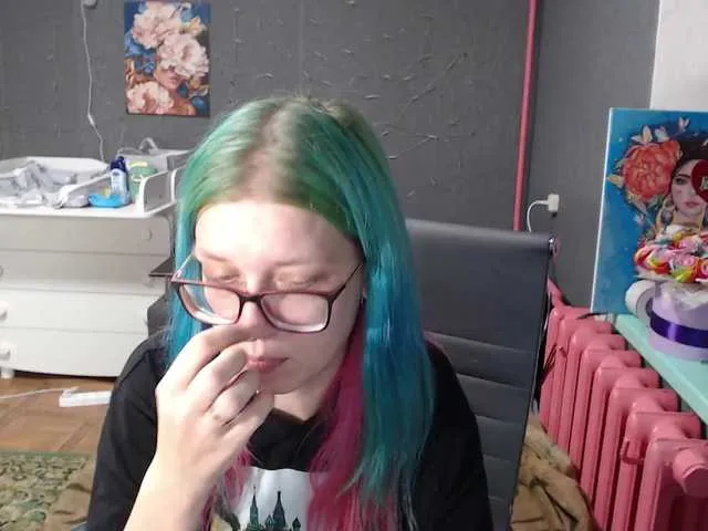 Live sex webcam photo for malvinella #292298635