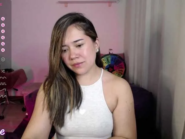 Live sex webcam photo for mandariina #288857216