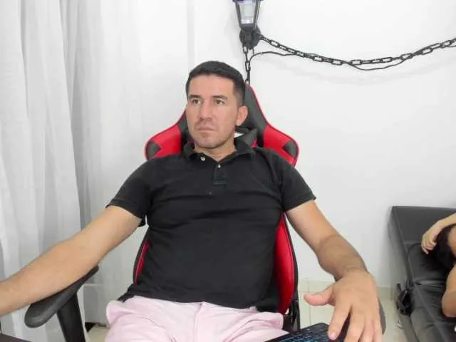 Live sex webcam photo for mandarina- #272549555