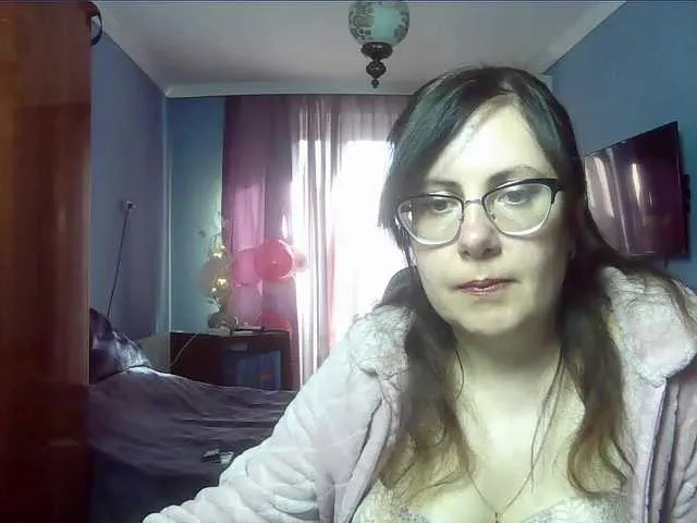 Live sex webcam photo for mandarinka28 #290553865