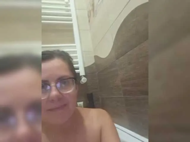 Live sex webcam photo for mandarinka28 #291514143