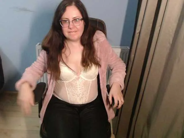 Live sex webcam photo for mandarinka28 #292940271