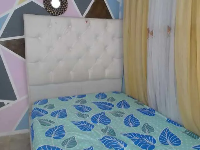 Live sex webcam photo for mandyloungue #275977986