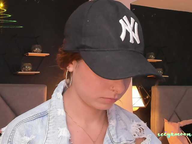 Live sex webcam photo for manelyk10 #271831223