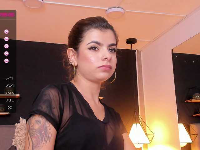 Live sex webcam photo for manelyk10 #273766969