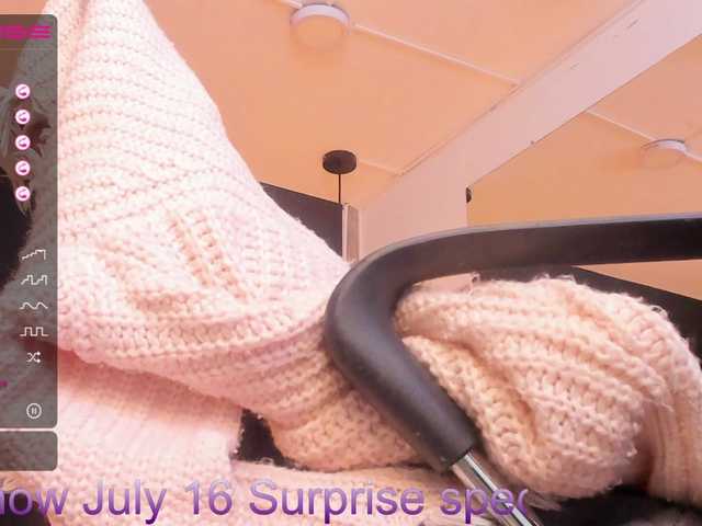 Live sex webcam photo for manelyk10 #273912279