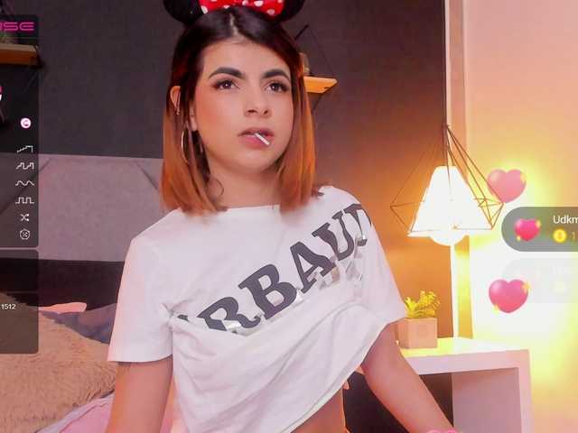 Live sex webcam photo for manelyk10 #274097436