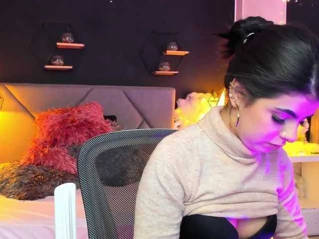 Live sex webcam photo for manelyk10 #275452618