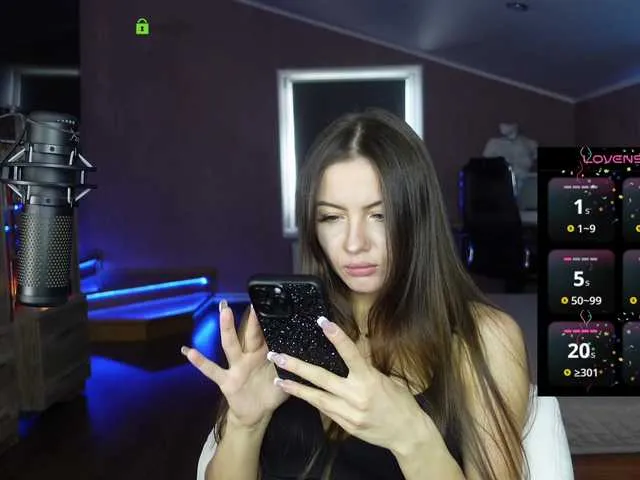 Live sex webcam photo for mango99 #291337899