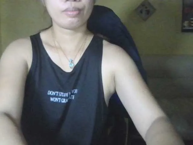 Live sex webcam photo for mangogirl28 #271935374