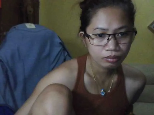 Live sex webcam photo for mangogirl28 #271946788