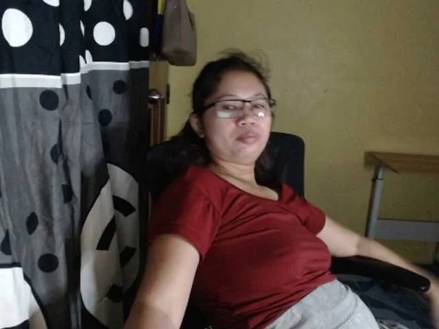 Live sex webcam photo for mangogirl28 #273678782