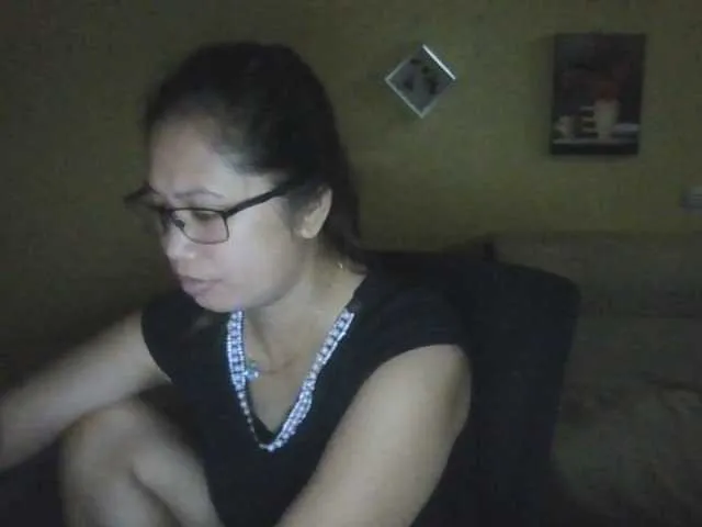 Live sex webcam photo for mangogirl28 #273815070