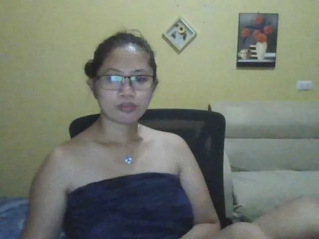 Live sex webcam photo for mangogirl28 #273837669