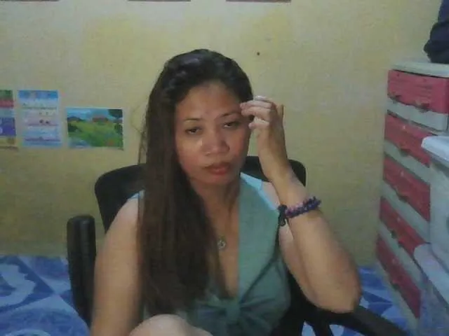 Live sex webcam photo for mangogirl28 #276118314
