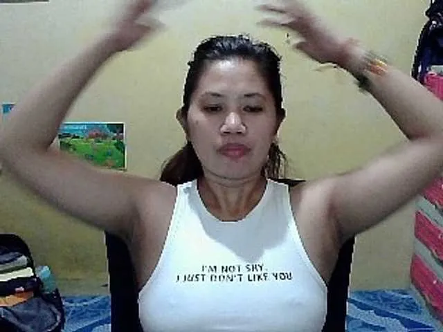 Live sex webcam photo for mangogirl28 #276490842