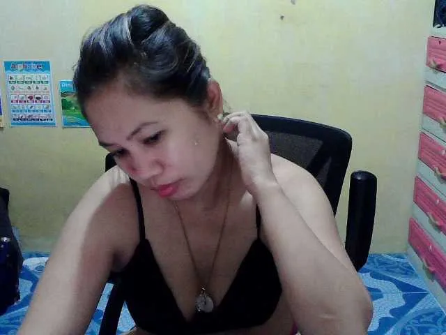 Live sex webcam photo for mangogirl28 #276545249