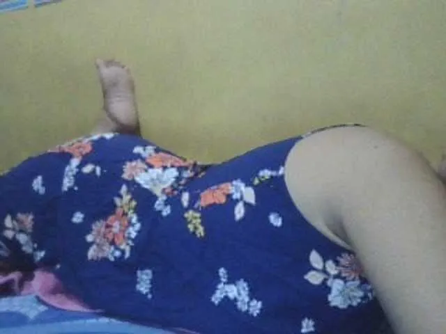 Live sex webcam photo for mangogirl28 #276589772