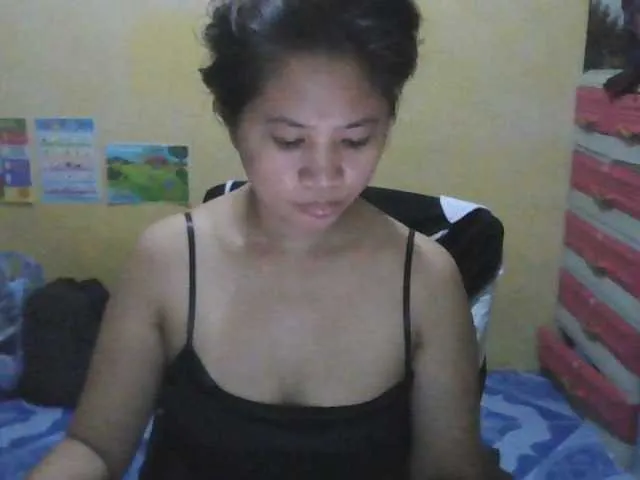 Live sex webcam photo for mangogirl28 #276686464